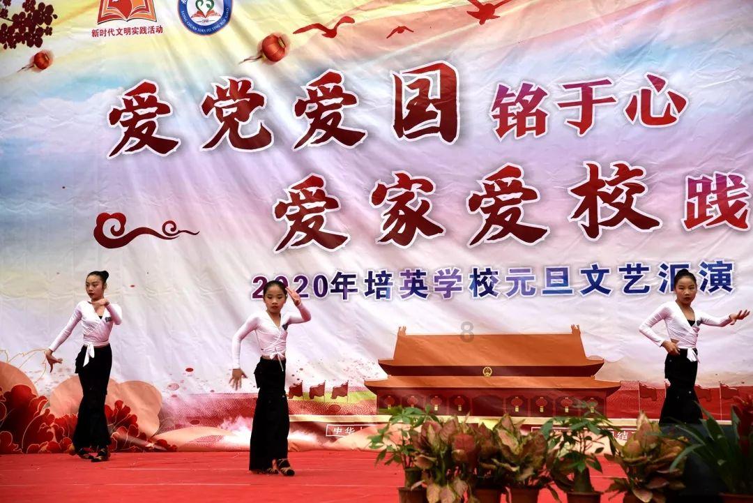 借鉴人类文明优秀道德成果的好处是什么？游戏画面